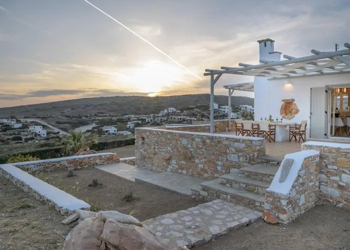 Semesterbostad Magginas Páros