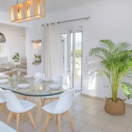 Magginas Parikia (Paros)